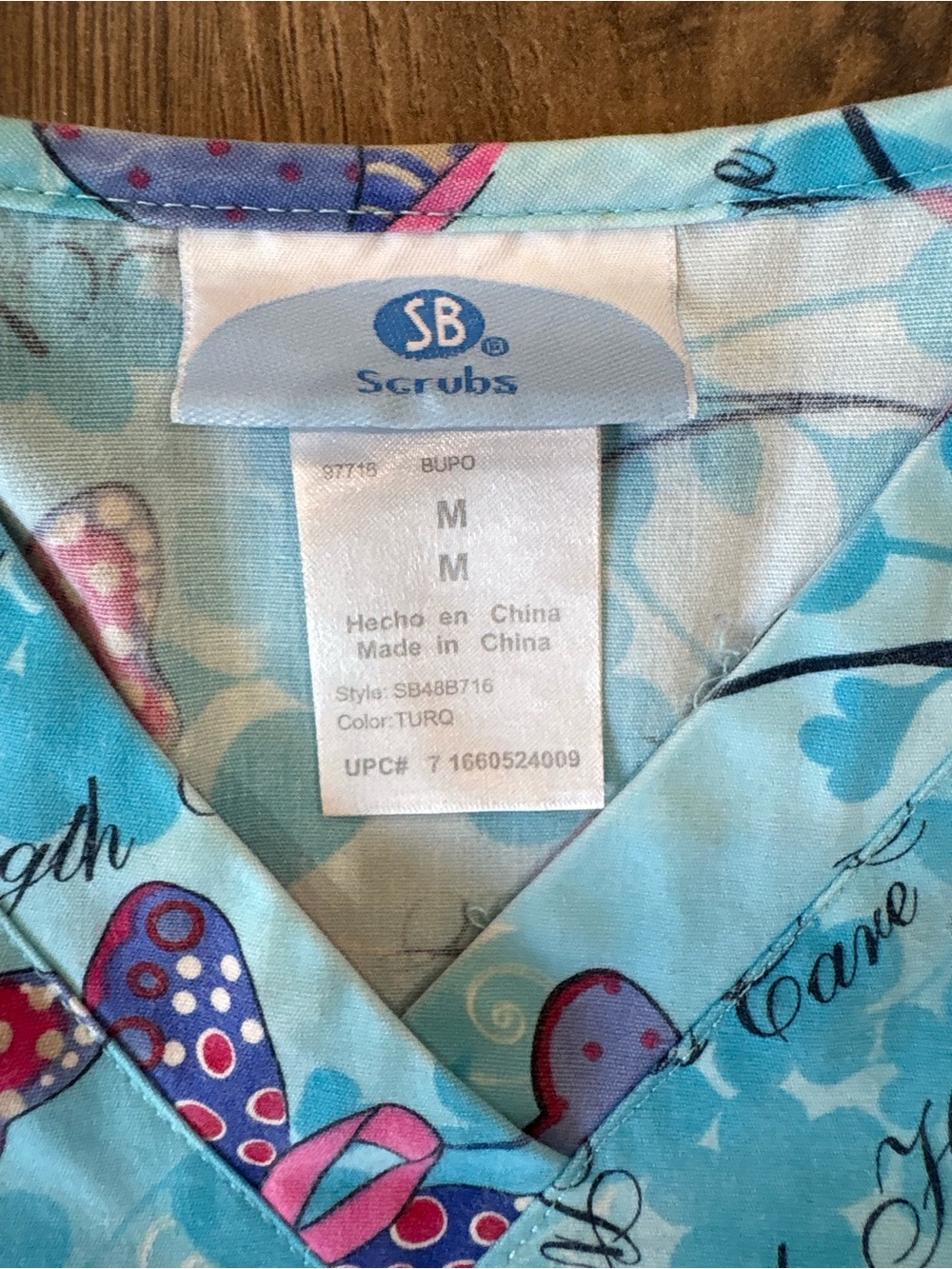 Butterfly Scrub Tops - Picture 4 of 7